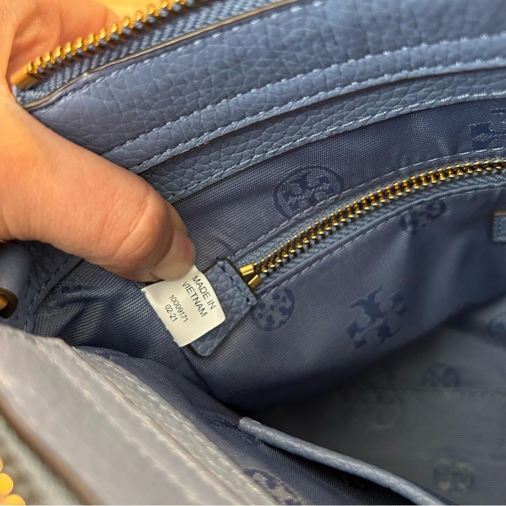 Tory Burch Crossbody - Picture 8 of 11